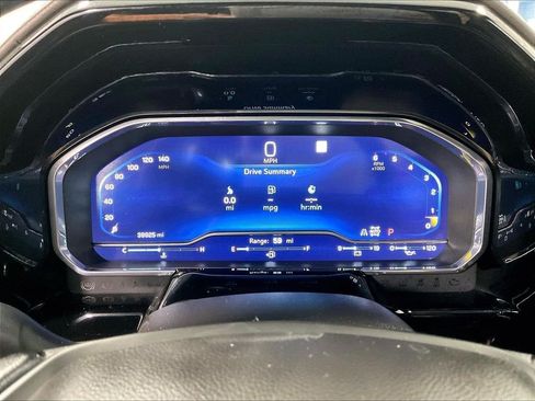 Used 2022 Chevrolet Silverado 1500 ZR2 w/ Technology Package AWD/4WD image 25