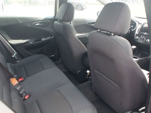 Used 2023 Chevrolet Malibu RS FWD image 21
