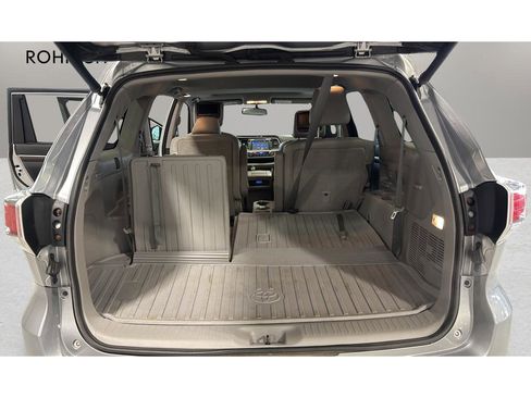 Used 2015 Toyota Highlander Limited image 22