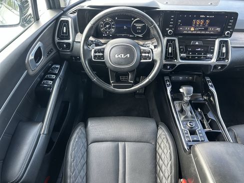 Used 2022 Kia Sorento SX Prestige AWD/4WD image 17