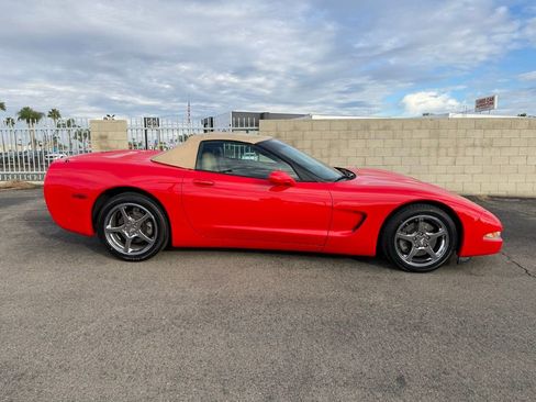 Used 2002 Chevrolet Corvette Convertible w/ Preferred Equipment Group2 image 7
