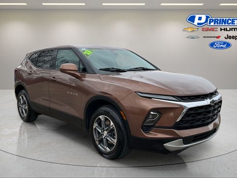 Used 2023 Chevrolet Blazer LT w/ Driver Confidence Package FWD image 1