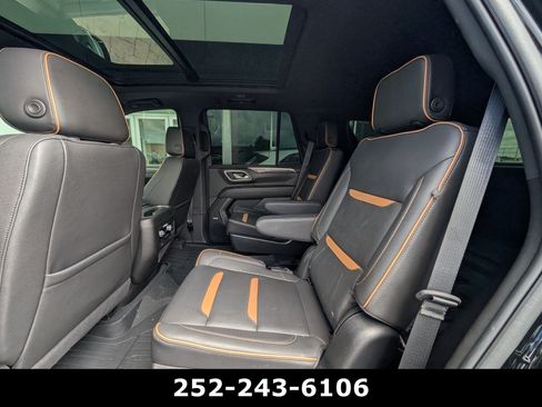 Used 2022 GMC Yukon AT4 w/ Technology Package AWD/4WD image 11