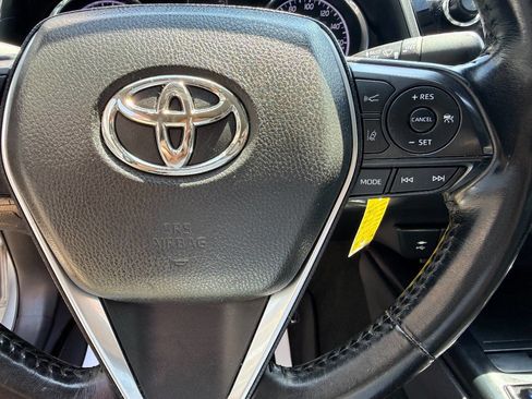 Used 2019 Toyota Camry SE image 21