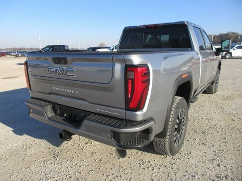 New 2026 GMC Sierra 2500 Denali Ultimate image 5