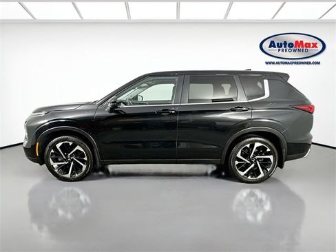 Used 2024 Mitsubishi Outlander SE image 9