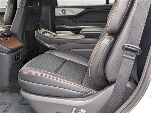 New 2025 Lincoln Navigator Black Label image 14