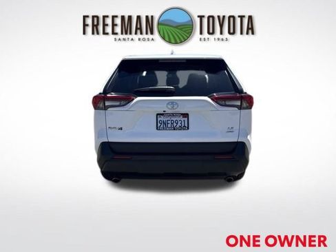 Certified 2024 Toyota RAV4 LE AWD/4WD image 6
