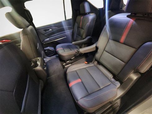 Certified 2024 Chevrolet Traverse RS w/ LPO, Floor Liner Package image 24