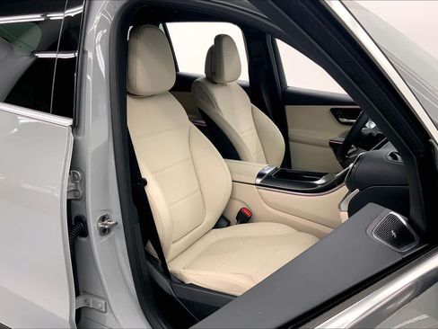 Used 2026 Mercedes-Benz GLC 300 image 11