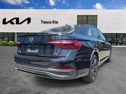Used 2022 Volkswagen Jetta SE FWD image 4