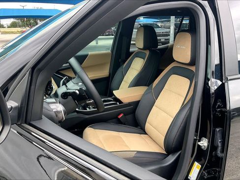 New 2026 Chevrolet Equinox ACTIV FWD image 9