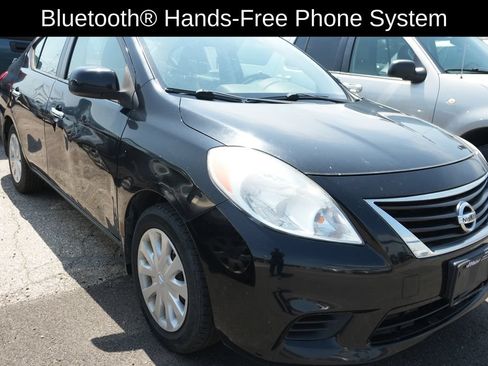 Used 2013 Nissan Versa SV w/ Convenience Pkg FWD image 6