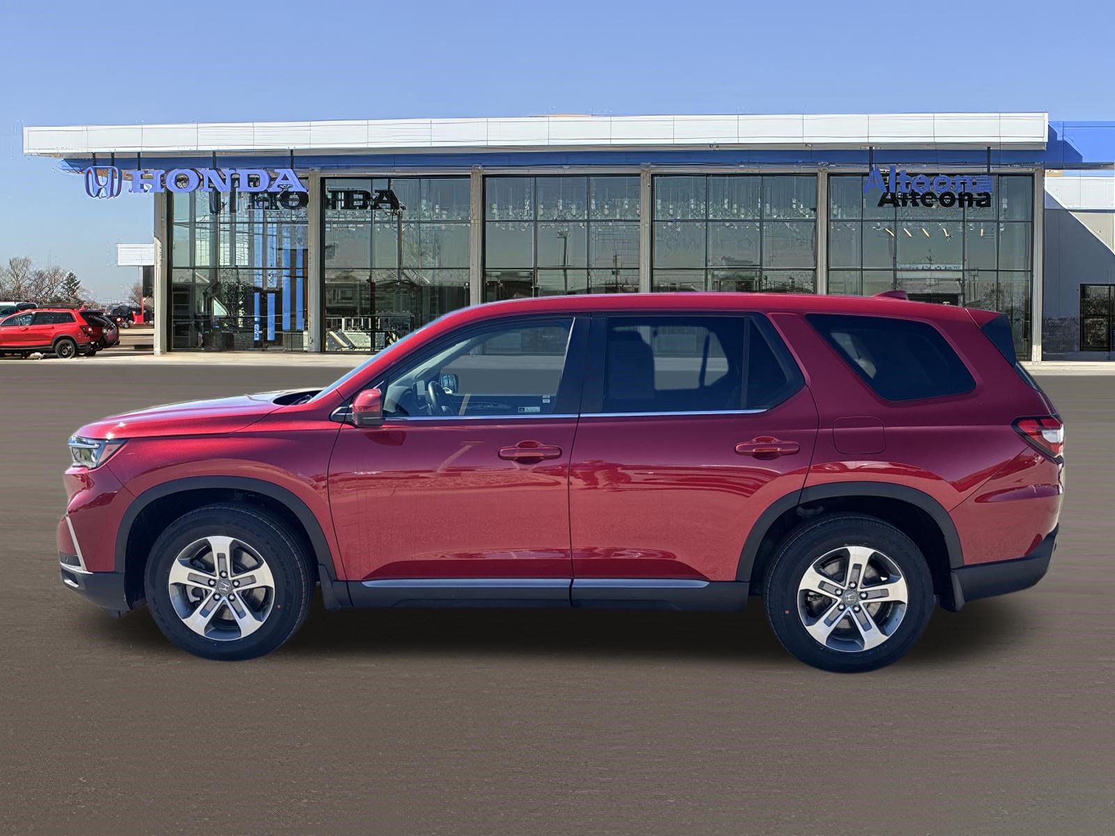 Used 2025 Honda Pilot EX-L image 2