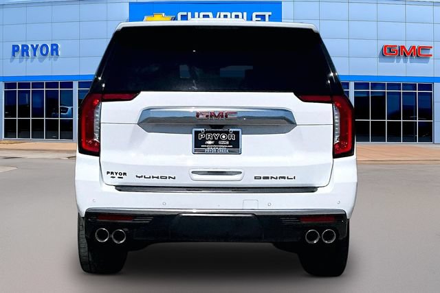 Used 2024 GMC Yukon Denali w/ Advanced Technology Package AWD/4WD image 6