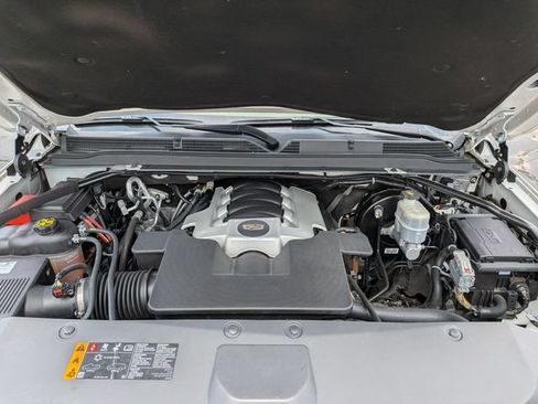 Used 2020 Cadillac Escalade ESV Platinum AWD/4WD image 46