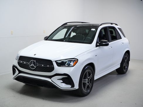 Certified 2025 Mercedes-Benz GLE 450e 4MATIC w/ AMG Line Exterior image 14