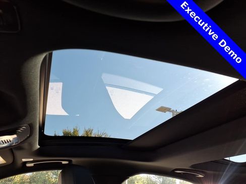 New 2025 Alfa Romeo Giulia w/ Driving Assist Package image 15