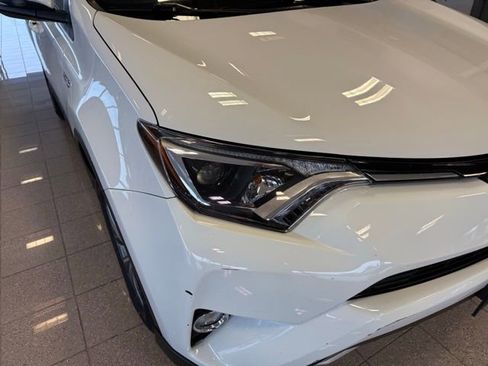 Used 2016 Toyota RAV4 XLE image 9