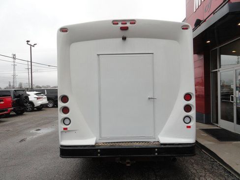 Used 2014 Ford E-350 and Econoline 350 Super Duty w/ Shuttle Bus Prep Package image 4