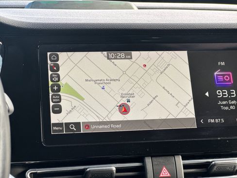 Used 2022 Kia Niro EX image 19