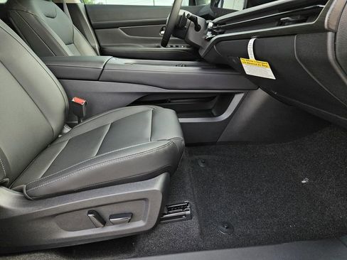 New 2025 Nissan Murano SV image 5