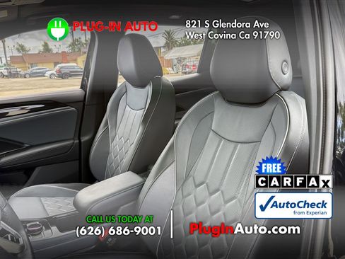 Used 2026 Volkswagen Tiguan SEL R-Line AWD/4WD image 8