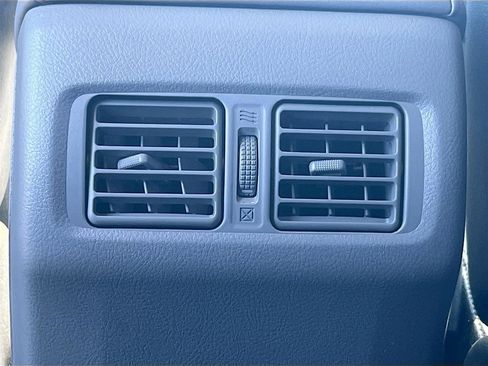 Used 2012 Toyota 4Runner SR5 w/ Premium Pkg w/3rd Row Seat image 27