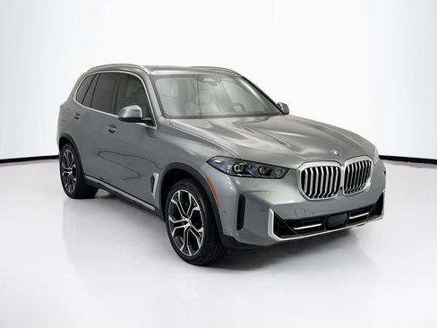 Used 2025 BMW X5 sDrive40i w/ Premium Package RWD image 3