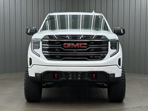 Used 2026 GMC Sierra 1500 AT4 w/ AT4 Premium Package AWD/4WD image 8