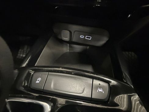 Used 2024 Chevrolet Trax LT w/ Driver Confidence Package image 20