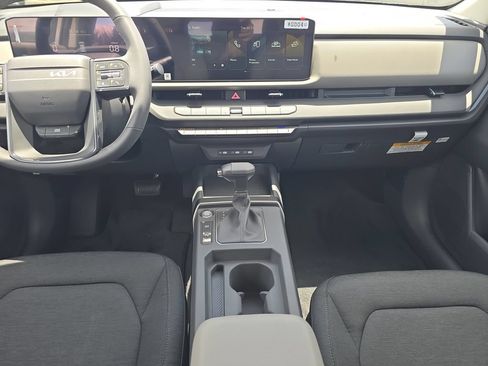 New 2027 Kia Seltos LX FWD image 14