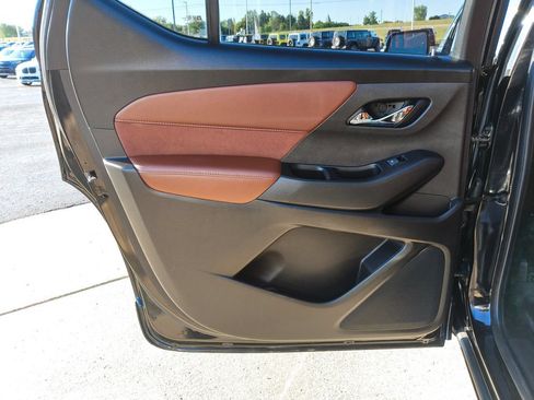 Used 2019 Chevrolet Traverse High Country w/ LPO, Floor Liner Package AWD/4WD image 12