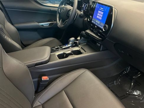 Used 2024 Lexus NX 350h AWD w/ Premium Package image 16