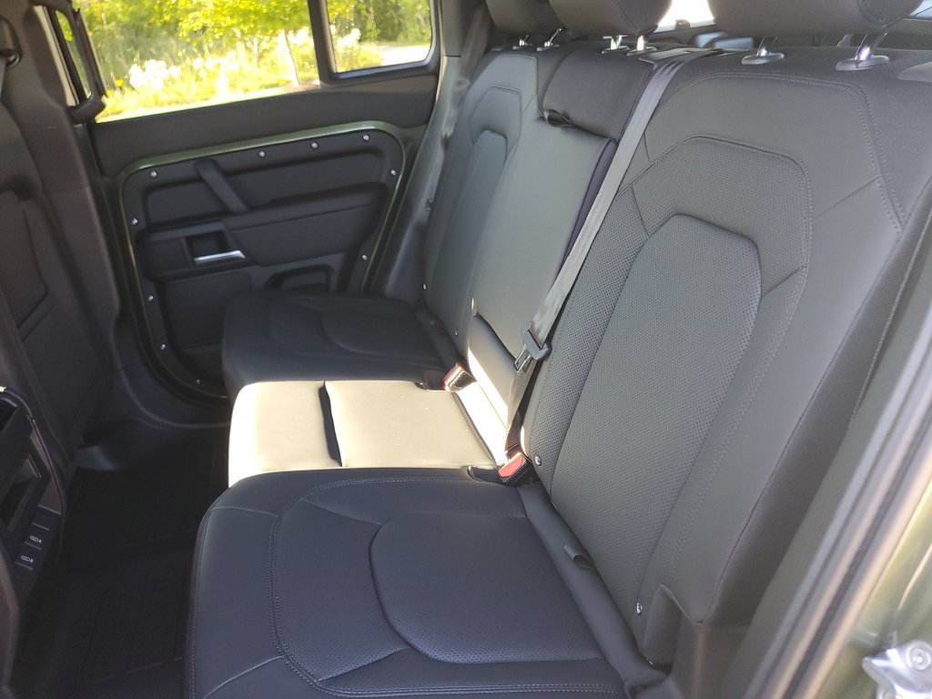 New 2026 Land Rover Defender 110 S AWD/4WD image 34