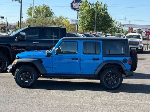 Used 2023 Jeep Wrangler Unlimited AWD/4WD image 2