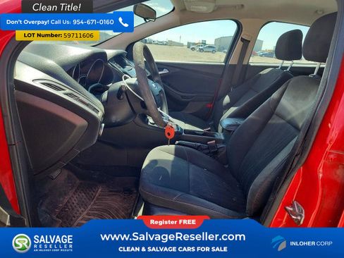 Used 2016 Ford Focus SE FWD image 9
