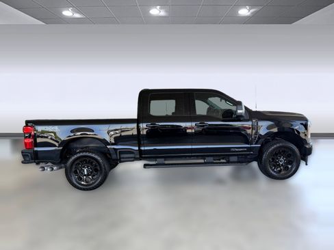 Used 2025 Ford F250 XLT w/ Black Appearance Package AWD/4WD image 8