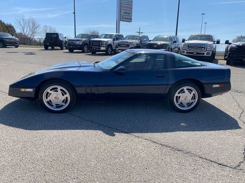 Used 1989 Chevrolet Corvette Coupe image 3