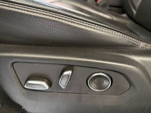 Used 2024 GMC Yukon Denali image 17