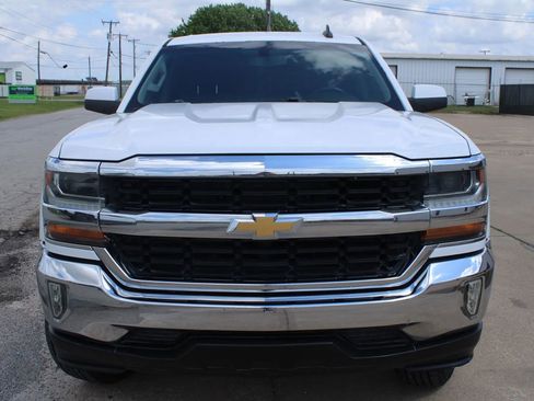 Used 2017 Chevrolet Silverado 1500 LT w/ All Star Edition image 2