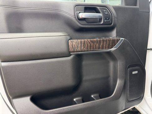 Used 2021 GMC Sierra 3500 Denali w/ Denali Ultimate Package image 9
