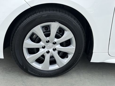 Certified 2023 Toyota Corolla LE FWD image 8