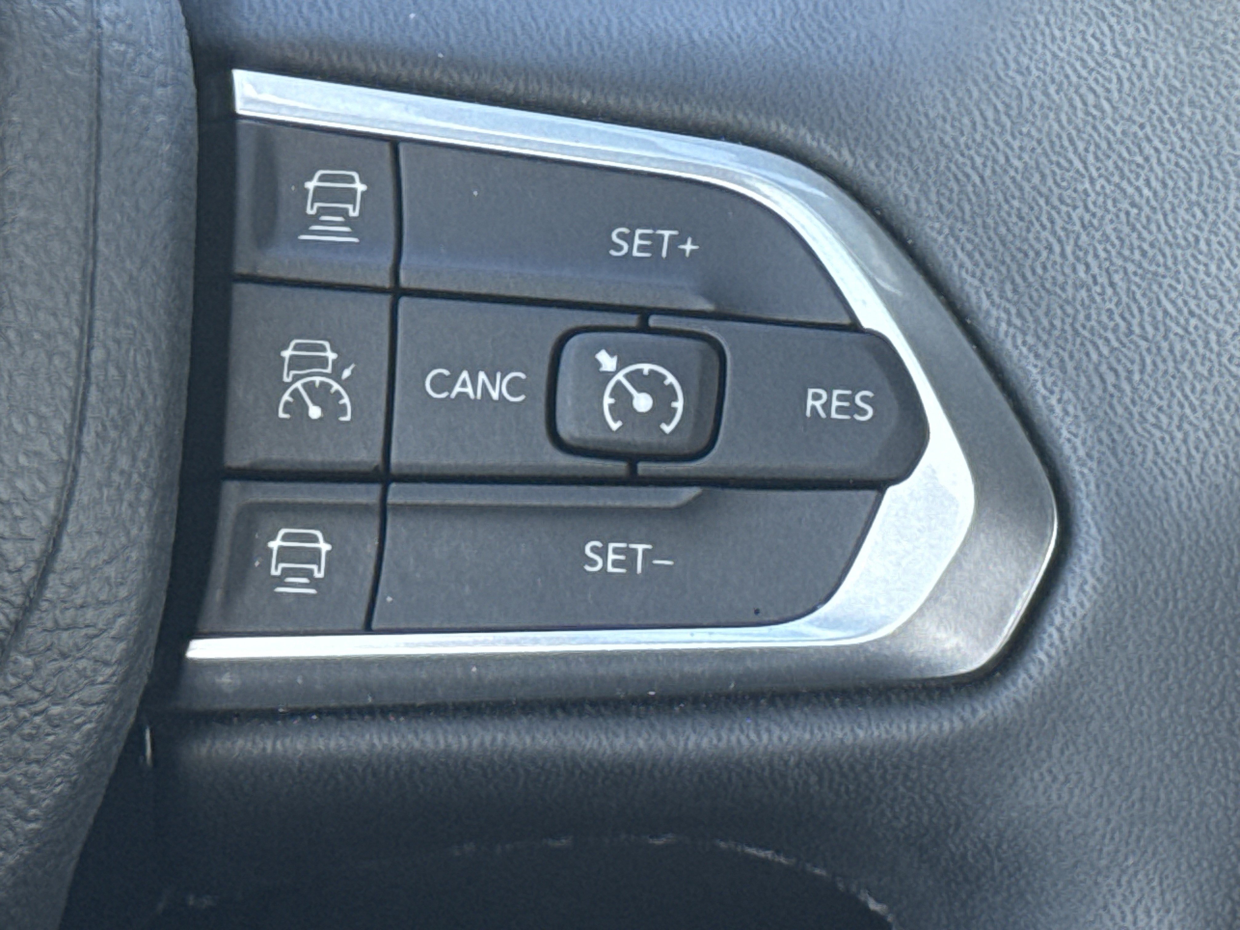 Used 2025 Jeep Compass Limited AWD/4WD image 20