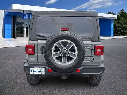 Used 2022 Jeep Wrangler Unlimited Sahara w/ LED Lighting Group AWD/4WD image 21
