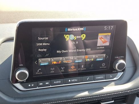Certified 2023 Nissan Rogue SV w/ SV Premium B Package AWD/4WD image 17