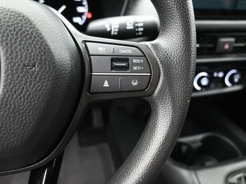 Used 2026 Honda HR-V LX image 7