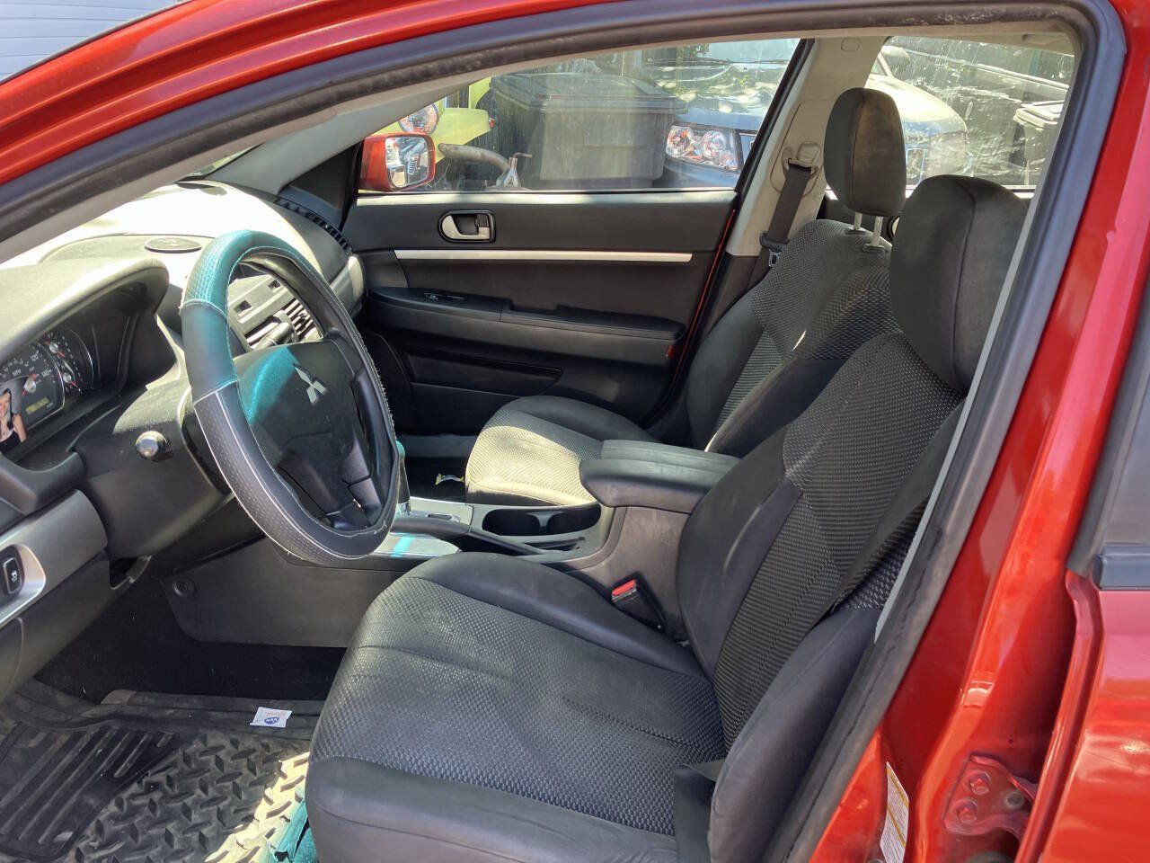 Used 2012 Mitsubishi Galant FWD image 4
