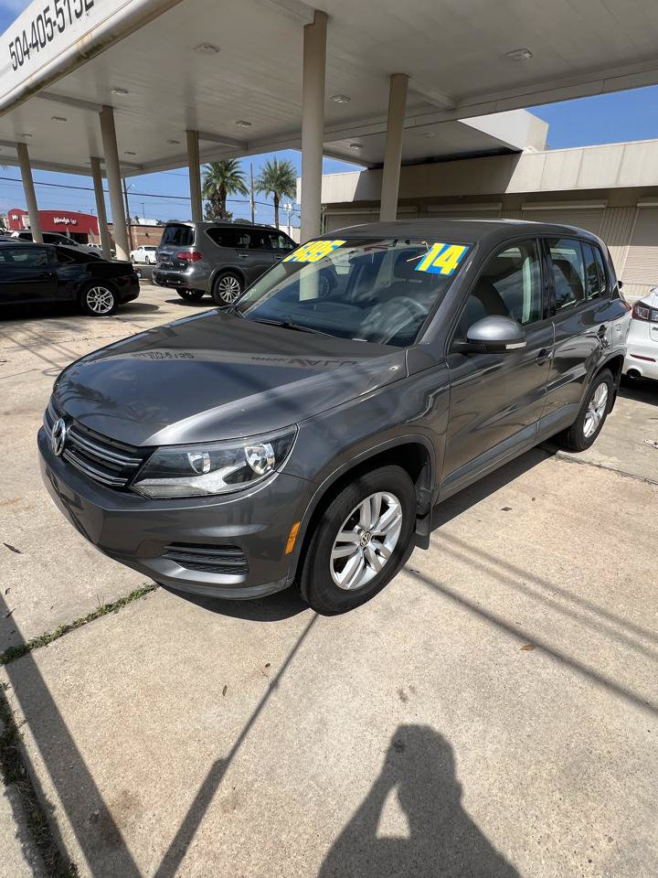 Used 2014 Volkswagen Tiguan S FWD image 2