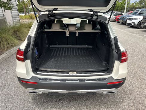 Used 2021 Mercedes-Benz E 450 4MATIC All-Terrain Wagon image 11